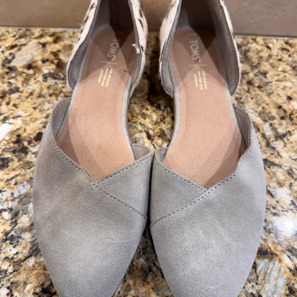Toms Taupe Animal Print Cow Jutti D'Orsay Flats Shoes Women Size 11 - Picture 5 of 9